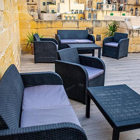 Moon Stone Apartment Valletta Luaran gambar