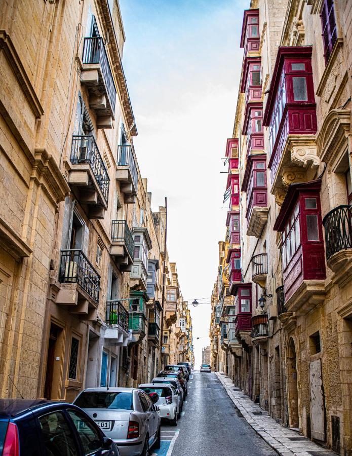 Moon Stone Apartment Valletta Luaran gambar