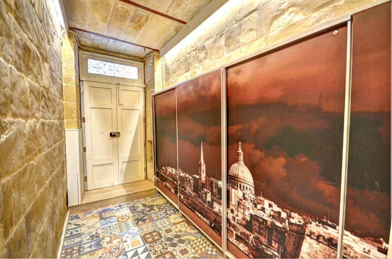 Moon Stone Apartment Valletta Luaran gambar