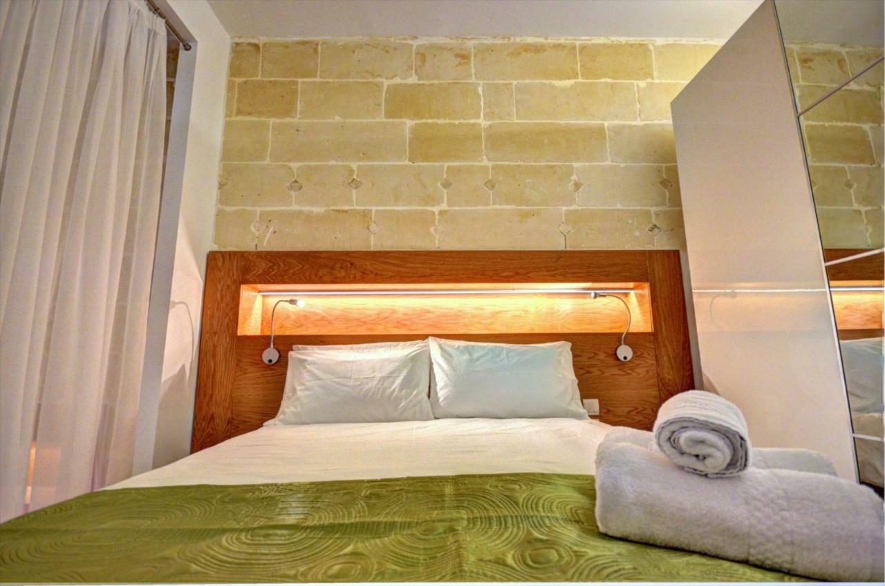 Moon Stone Apartment Valletta Luaran gambar