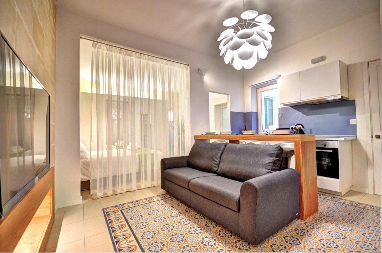 Moon Stone Apartment Valletta Luaran gambar