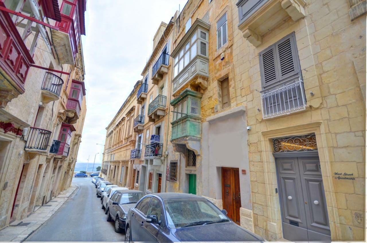 Moon Stone Apartment Valletta Luaran gambar